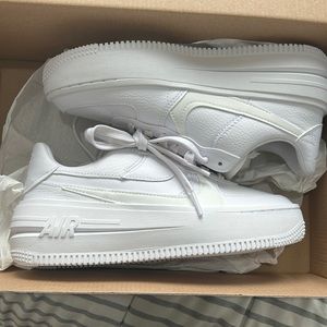 Brand new Nike Air Force 1. Size 5’5 women’s shoe.